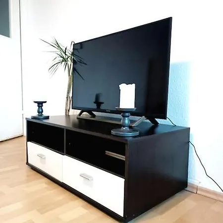 Schöne 2 Zimmer Wohnung im Zentrum Hamburgs-3